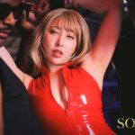 敵に捕らわれても睨み返す孤高の金髪捜査官は黒人様のデカマラと尋問鬼ピスで敗北絶頂して日本人の粗チンではイケない体になっても心までは屈服するわけがない 夏目響